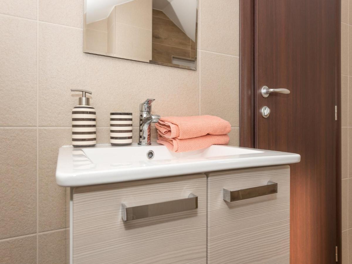 Apartments Zora Тучепи Экстерьер фото