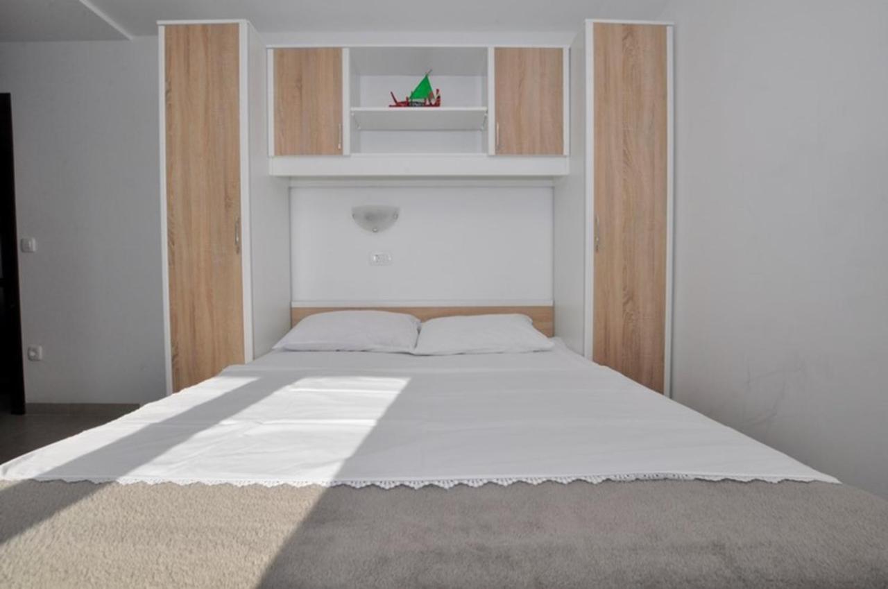 Apartments Zora Тучепи Экстерьер фото